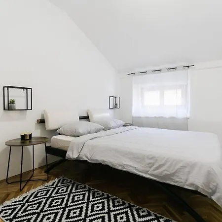 Urban Point - City Centre Pet Friendly Apartment Crikvenica Exterior photo