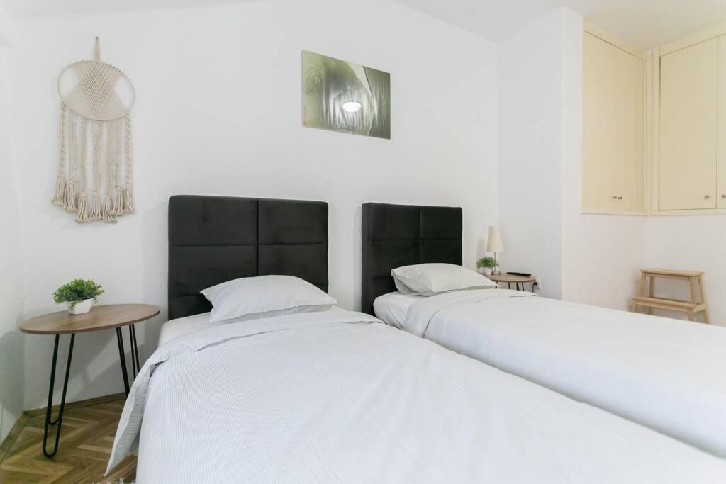 Urban Point - Centre Pet Friendly Apartment